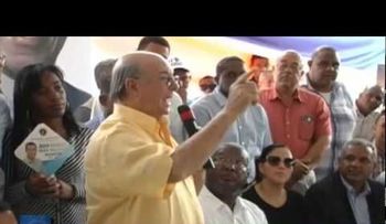 Visita de HM a Nagua y Samaná (Video)