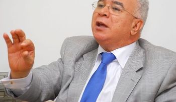 Hernández Alberto, dice "el peor error de los perredeístas fue elegir a Miguel Vargas presidente del PRD"