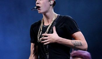 Juez quiere prohibirle la entrada a EEUU a Justin Bieber