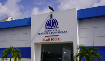 Gobierno entrega raciones alimenticias en comunidades del Sur