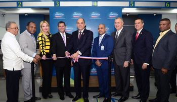 Banreservas inaugura oficina en Merca Santo Domingo