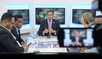 Ismael presenta contundentes pruebas de "puñaladas traperas" de Ramfis, que se "vendió" al Gobierno 