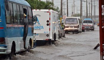 Baja a 8.704 la cifra de albergados en R.Dominicana por tormenta 