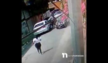 Atracan a mujer y el karma se las cobra 