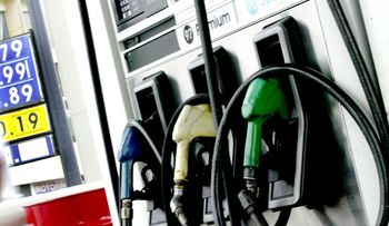 Aumento precios combustibles golpean población; gasolina premium RD$4:00; regular RD$5:00; el GLP RD$5:00