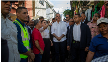 Abinader supervisa zonas afectadas y ordena solución en Los Platanitos
