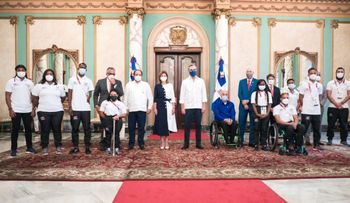 Presidente Abinader recibe delegación paralímpica que representó al país en Olimpíadas de Tokio