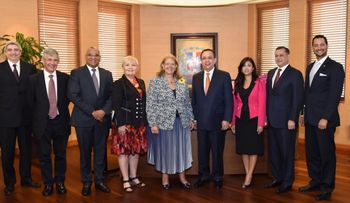Gobernador Valdez Albizu recibe a los superintendentes de la  Cumbre Internacional de Mercado de Valores 2016