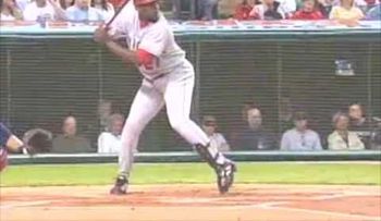  Vladimir Guerrero ajusta el swing y la saca de homerun