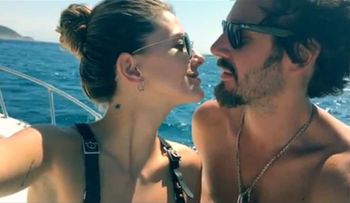 El beso "slow motion" de "La China" Suárez y Benjamín Vicuña