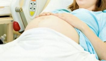 Mujer reporta un aborto de emergencia y le extraen dos kilos de droga de su vagina 