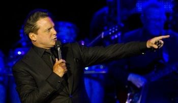 Luis Miguel pide lancha, helicóptero y villa para su estadía en el país 