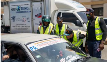 Intrant interviene rutas en Santiago por alza ilegal del pasaje