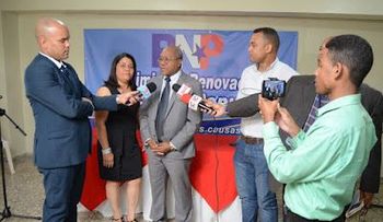 Inician proceso de reconocimiento de nuevo partido "Renovación Nacional Popular"