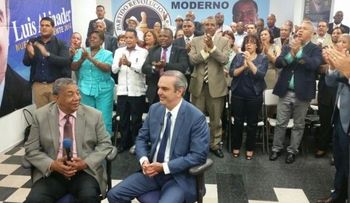 Abinader pide a Danilo â??dedicarse a gobernar y no a politiquearâ?
