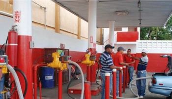 Congelan los precios de todos los combustibles