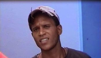 Se entrega joven participó en muerte de oficial en La Vega