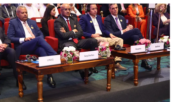 Pedro Sánchez pide frenar el dominio de la IA por unos pocos