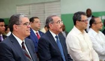 Danilo Medina dice que no va en el 2020; y pide que "paren eso" a sus promotores 
