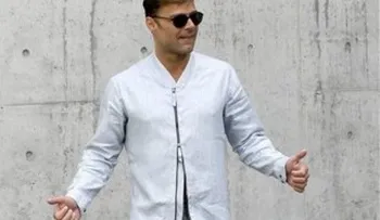 Milán: Ricky Martin en 1ra fila para show de Armani