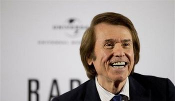 Cantante Raphael dice que se siente como de 25 años