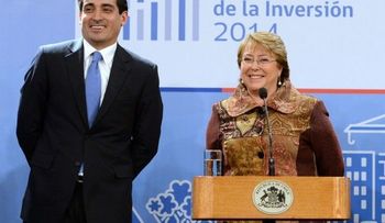 Bachelet anuncia plan de 500 millones de dólares para reforzar economía