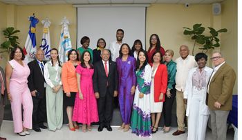 Onapi y mujeres empresarias firman acuerdo de colaboración