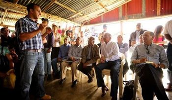 El presidente Danilo Medina está en San José de Las Matas, escuchando reclamos de los caficultores