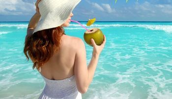 5 fabulosas razones para beber agua de coco