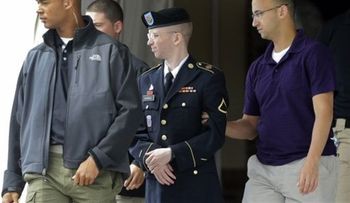 Arrepentimiento del soldado Manning y los ruegos de la familia, sus últimos recursos ante cercana condena