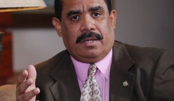 Sánchez Roa pide a Roberto Rosario acepte seguir en la JCE 