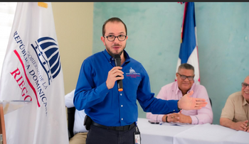 TNR entrega bonos a 17 productores de Bahoruco e Independencia para tecnificar