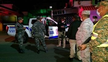 Autoridades habían arrestado 2,102 personas en segundo día toque de queda; suman más de 3,800 en dos noches