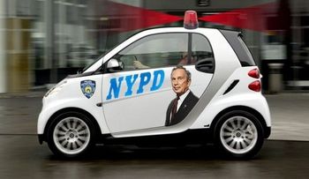 Policía de Nueva York prueba vehículos Smart 