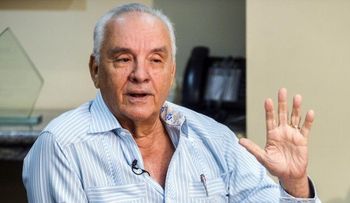 Quitan a Matos Berrido y colocan a Vitelio Mejía como presidente de la pelota invernal