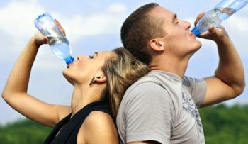 La Potomanía, una enfermedad de la adicción al agua 