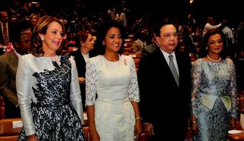 Reconocen a Valdez Albizu por sus 40 años en el Banco Central
