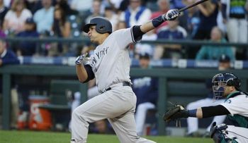 Gary Sánchez recibe premio Thurman Munson 