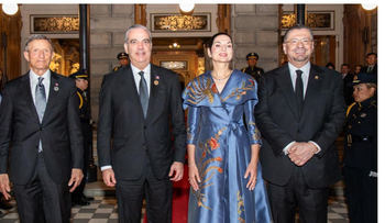 Abinader participa en cena oficial junto a líderes internacionales