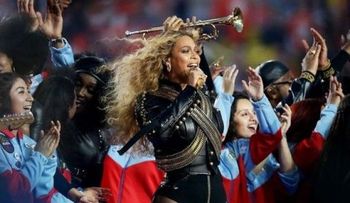 Los Grammy premiarán canciones lanzadas por streaming