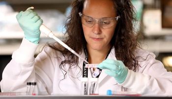 Una española que busca en EE.UU. la cura para cada cáncer