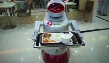 Restaurantes chinos despiden a sus camareros-robot por su escaso rendimiento 