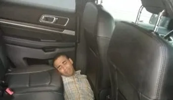 Fue un auto robo planificado del hombre encontrado amarrado dentro de vehículo; dice la PN