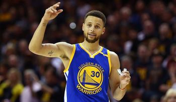 El extraño gesto de Stephen Curry en la final de NBA que intriga a los aficionados