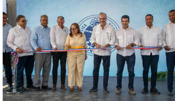 Abinader inaugura acueducto de Navarrete tras más de 20 años