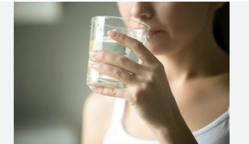 La deshidratación silenciosa afecta la salud en todo el mundo