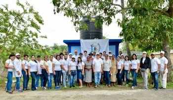 Voluntariado Bancentraliano dona un pozo de agua en Luisa Prieta, Monte Plata