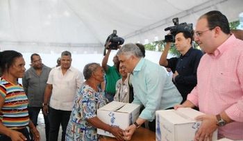 PRD inicia distribución de cajas navideñas