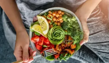 Una dieta vegana poco saludable puede aumentar un 20% el riesgo de sufrir cáncer de mama, según estudios
