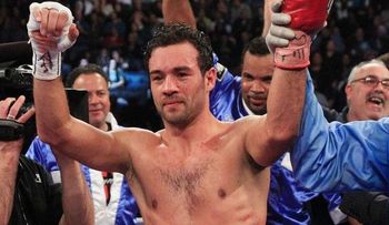 Dominicano Delvin Rodríguez empata pelea con Joachim Alcine 